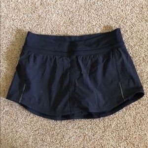 Lululemon running/tennis skirt